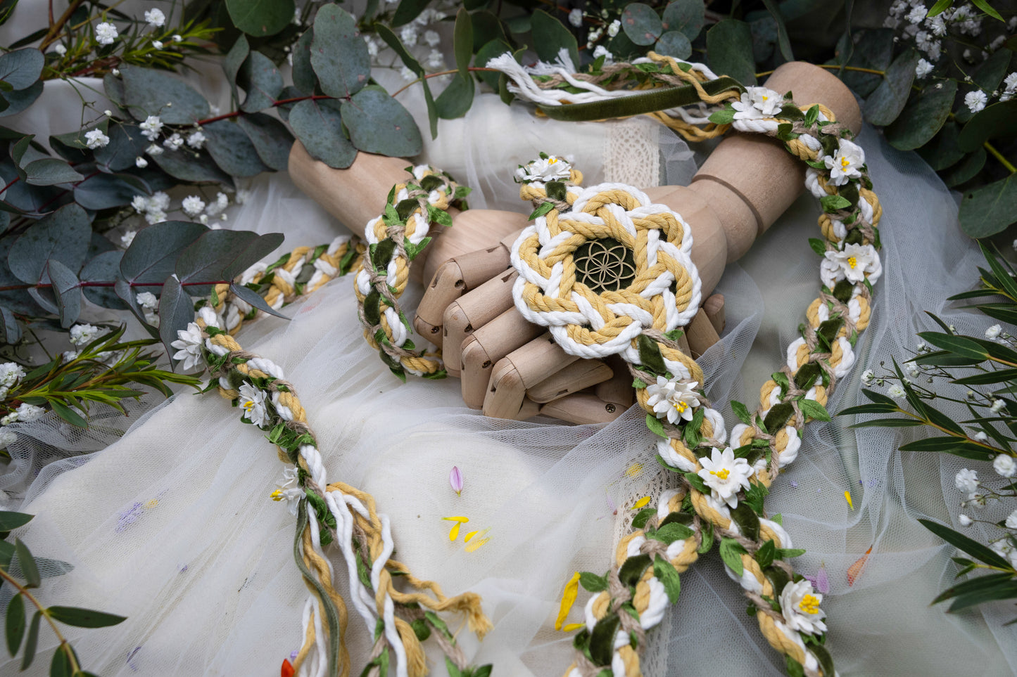 Daisy Knot