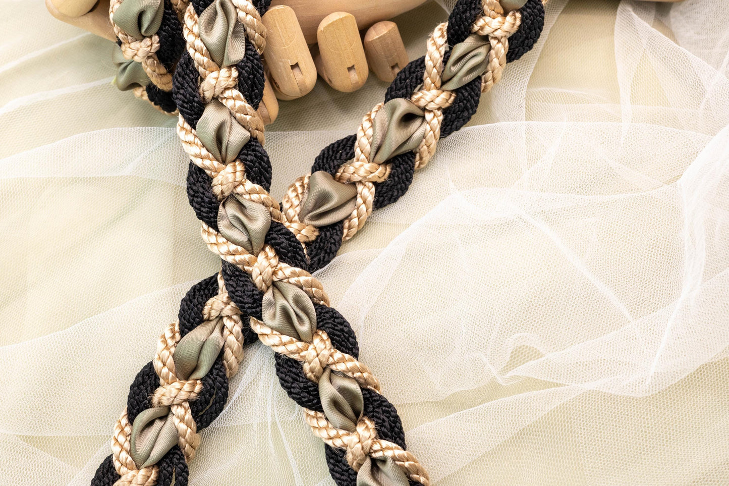 Celtic Braid - Taupe and Black with accent ribbon