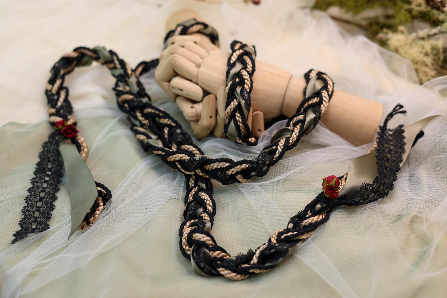 Celtic Braid - Dark Lace