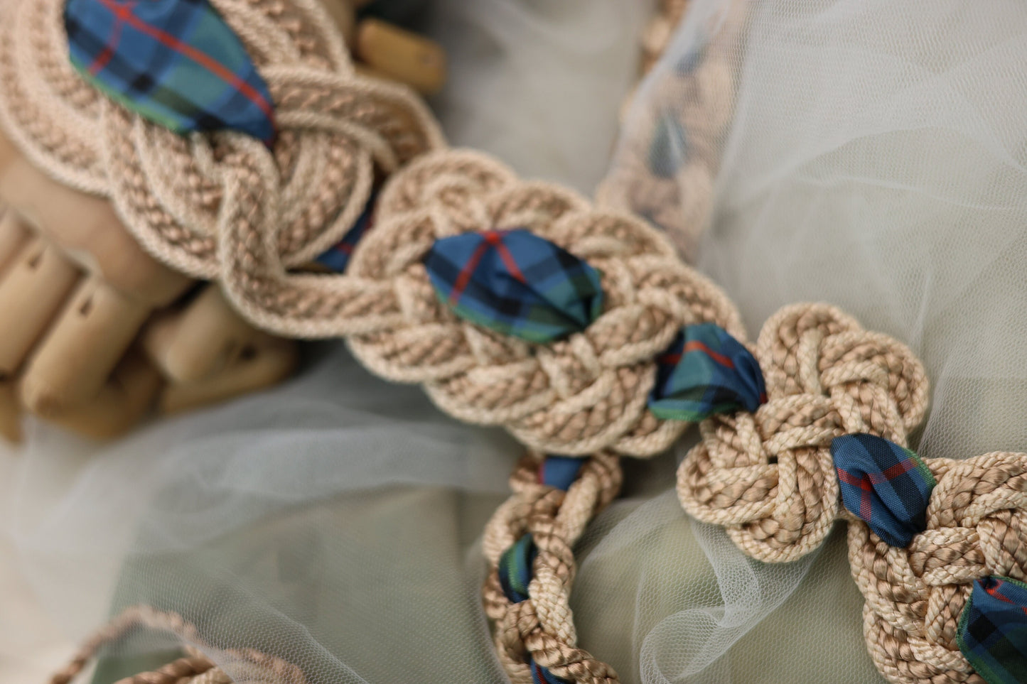 Nine Knot - Tartan