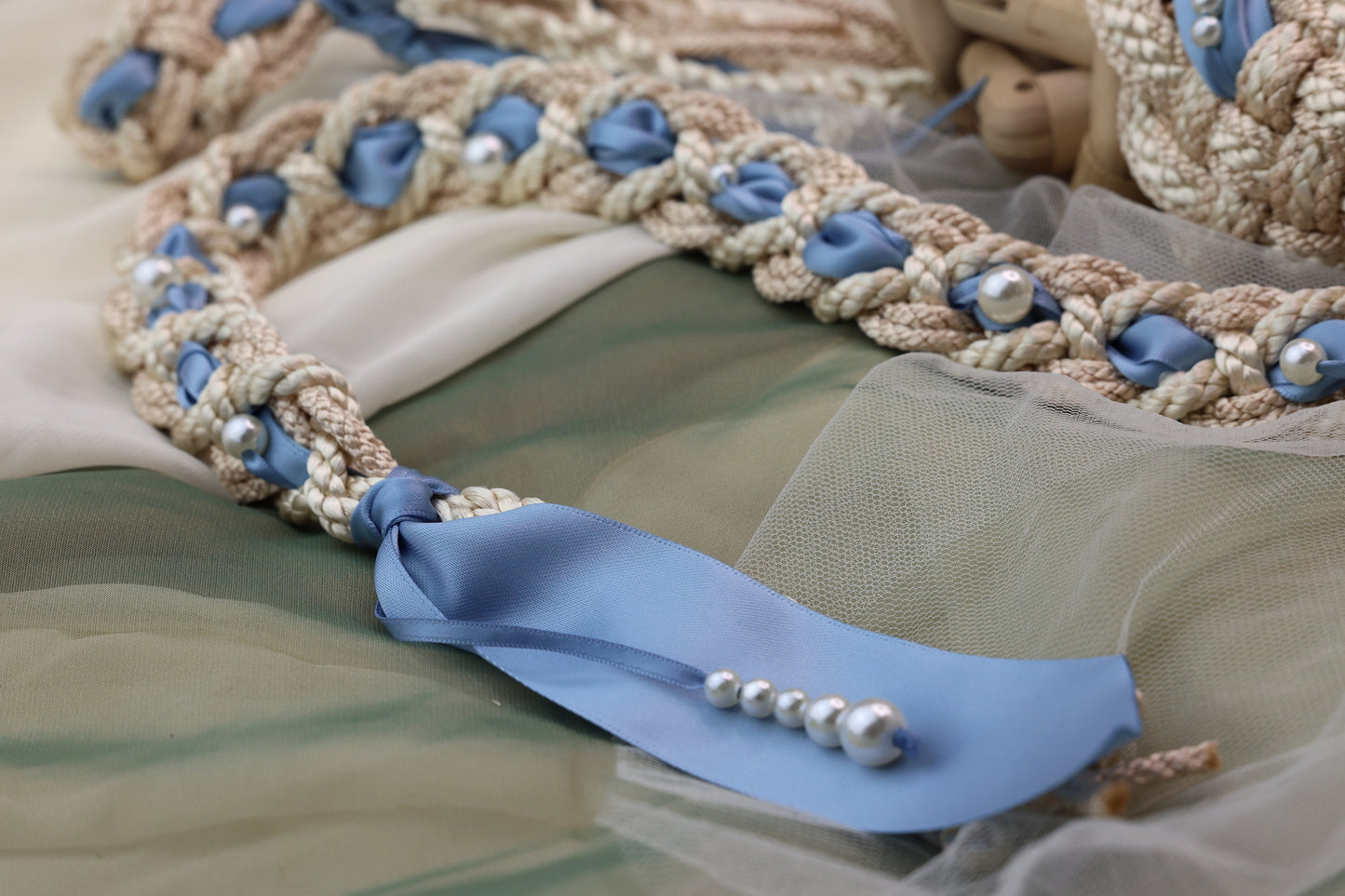 Nine Knot Prestige with Pearls