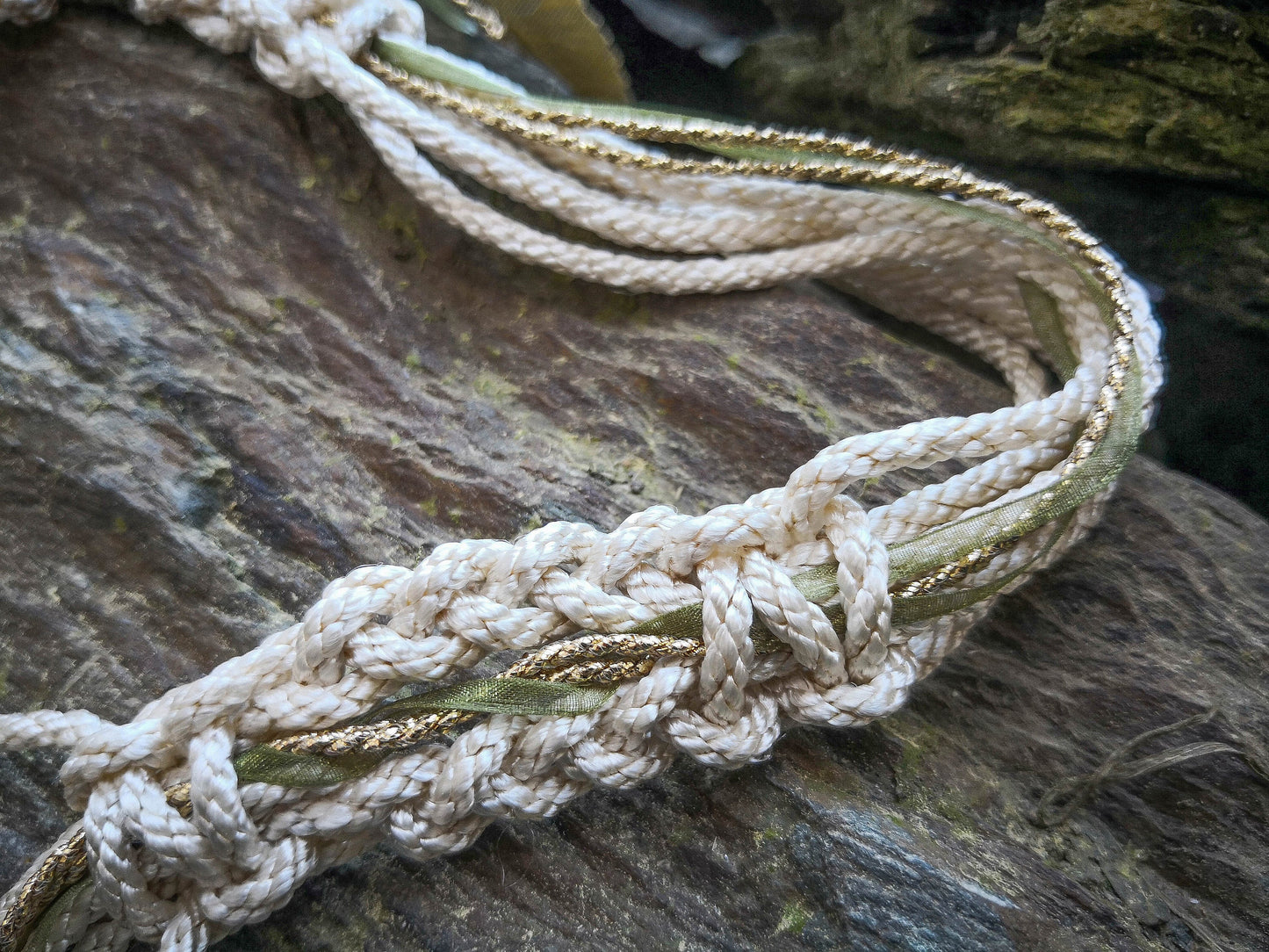 Triple Love Knot - Classic