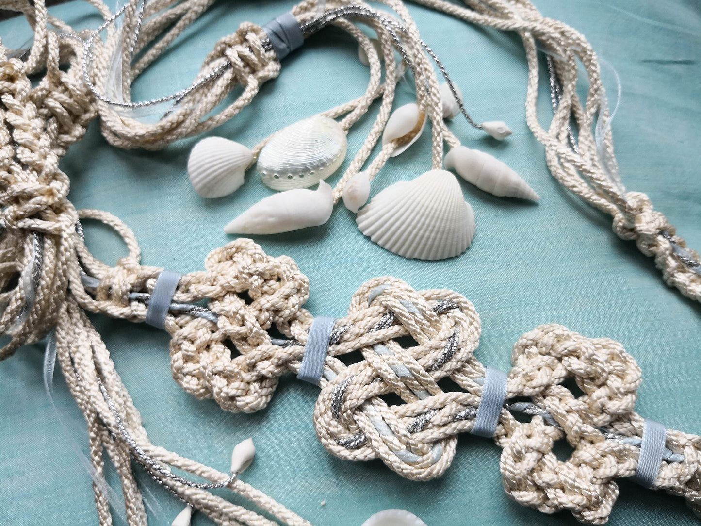 Triple Love Knot - Beach