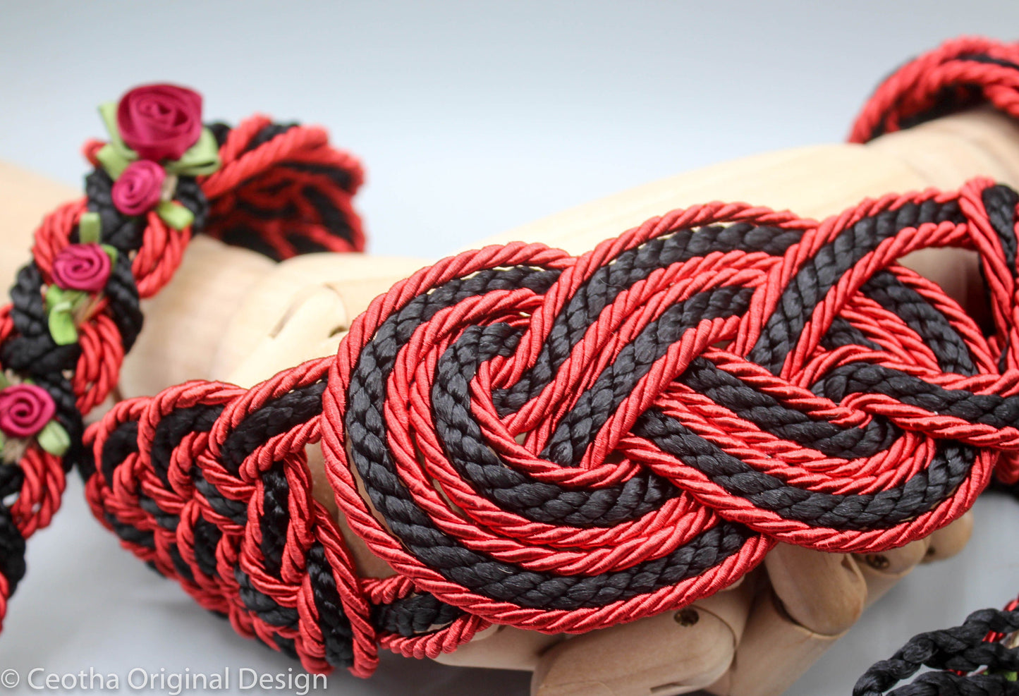 Nine Knot - Bright Rose