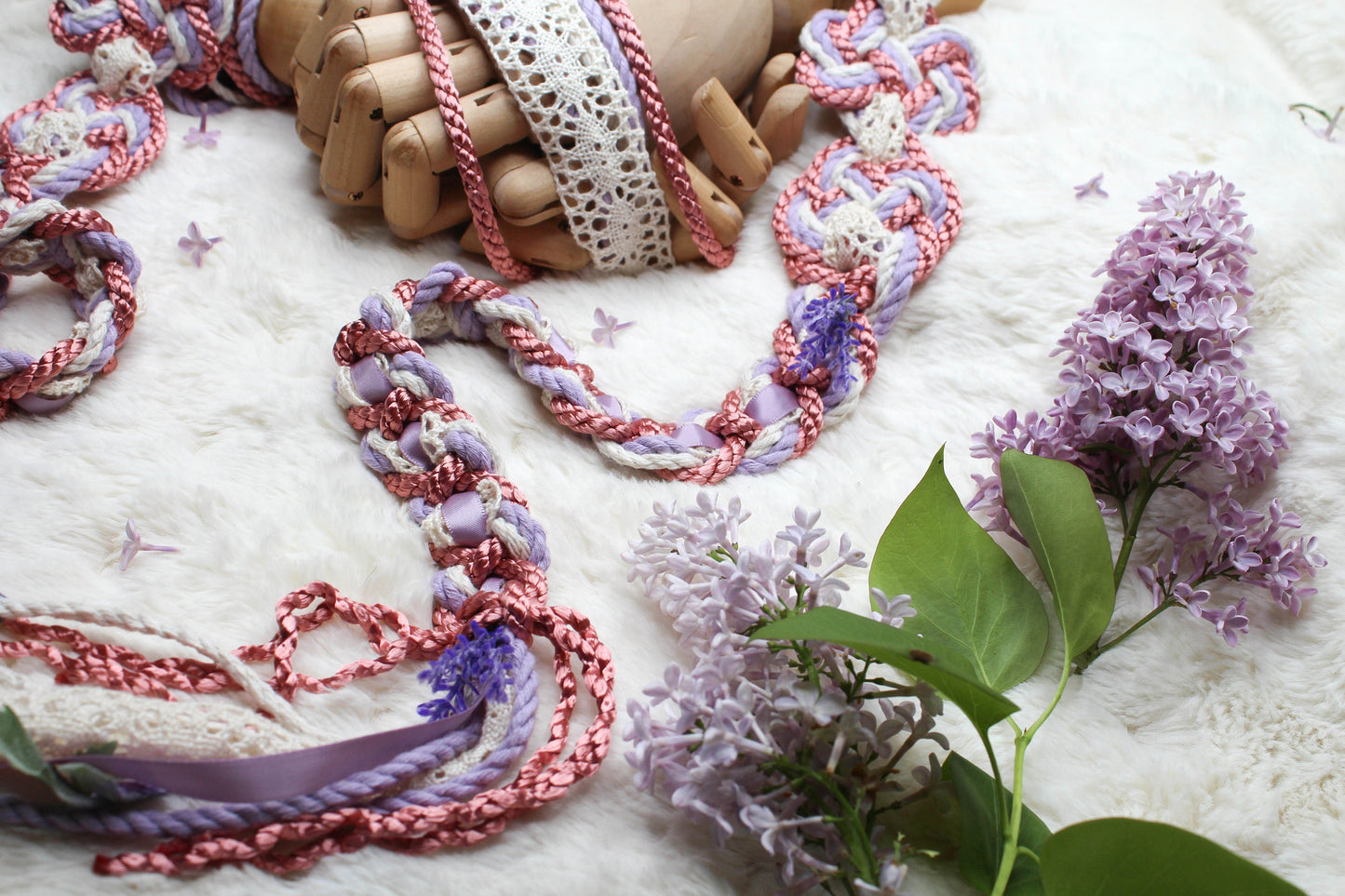 Treasure Infinity Tie - Lilac