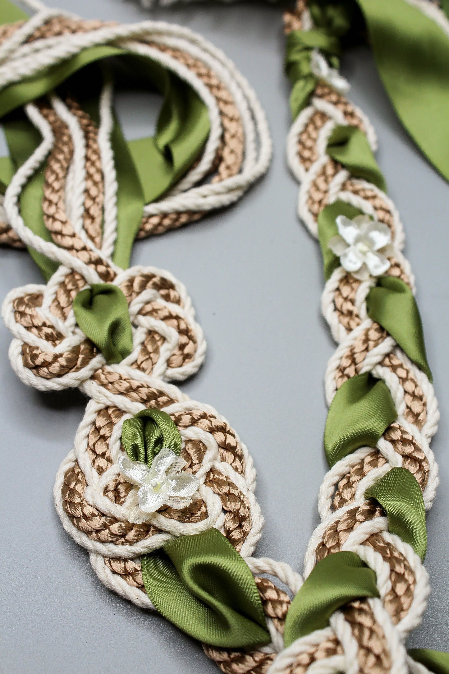 Magdalene Infinity Tie - Moss Green