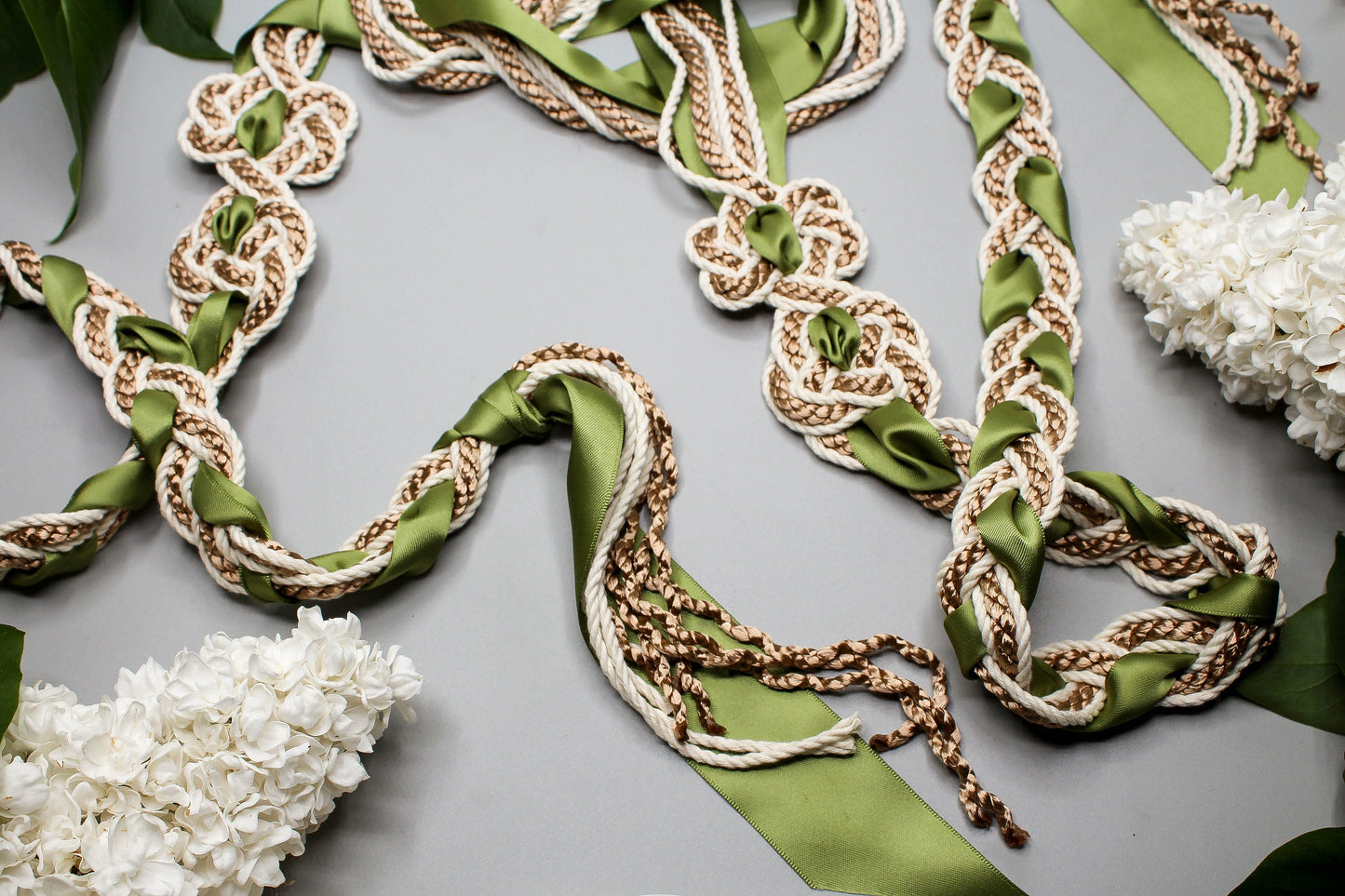 Magdalene Infinity Tie - Moss Green