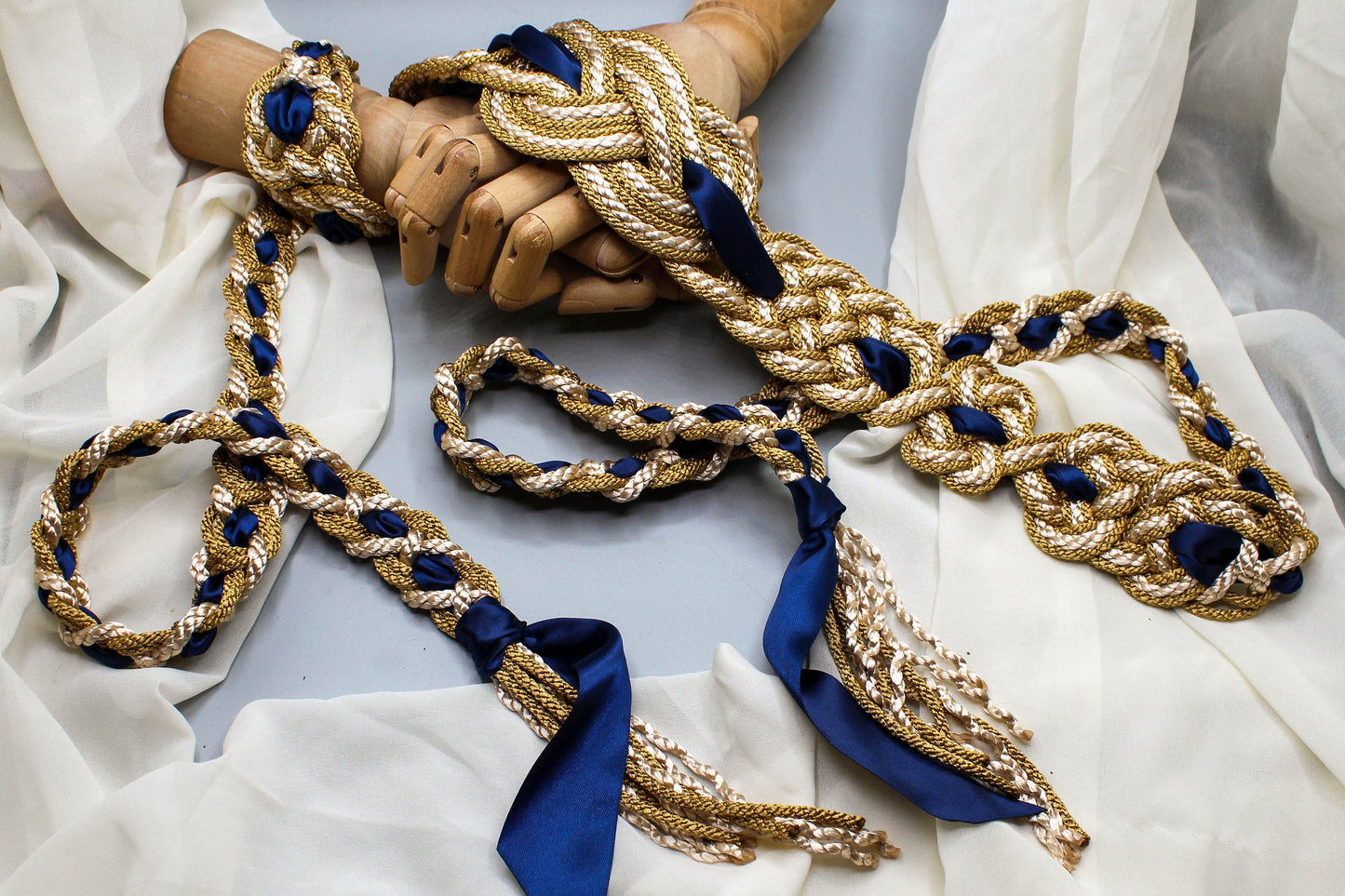 Nine Knot Prestige - Gold and Navy
