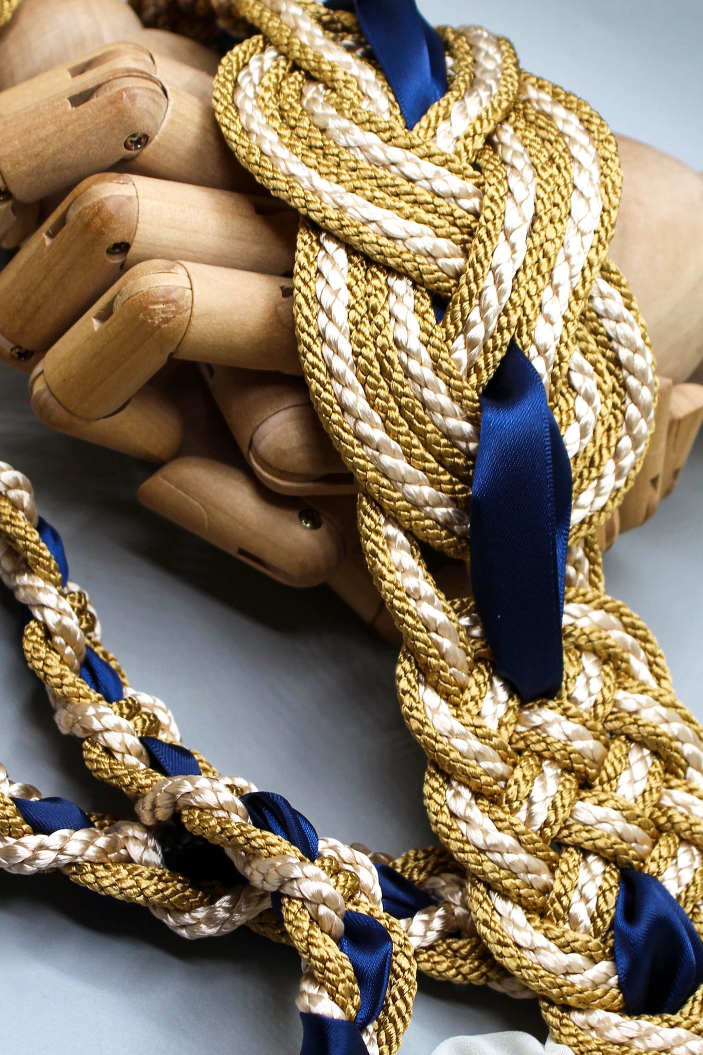 Nine Knot Prestige - Gold and Navy